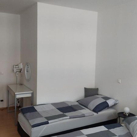 Neu! Ferienwohnung In แอร์ฟวร์ท ภายนอก รูปภาพ